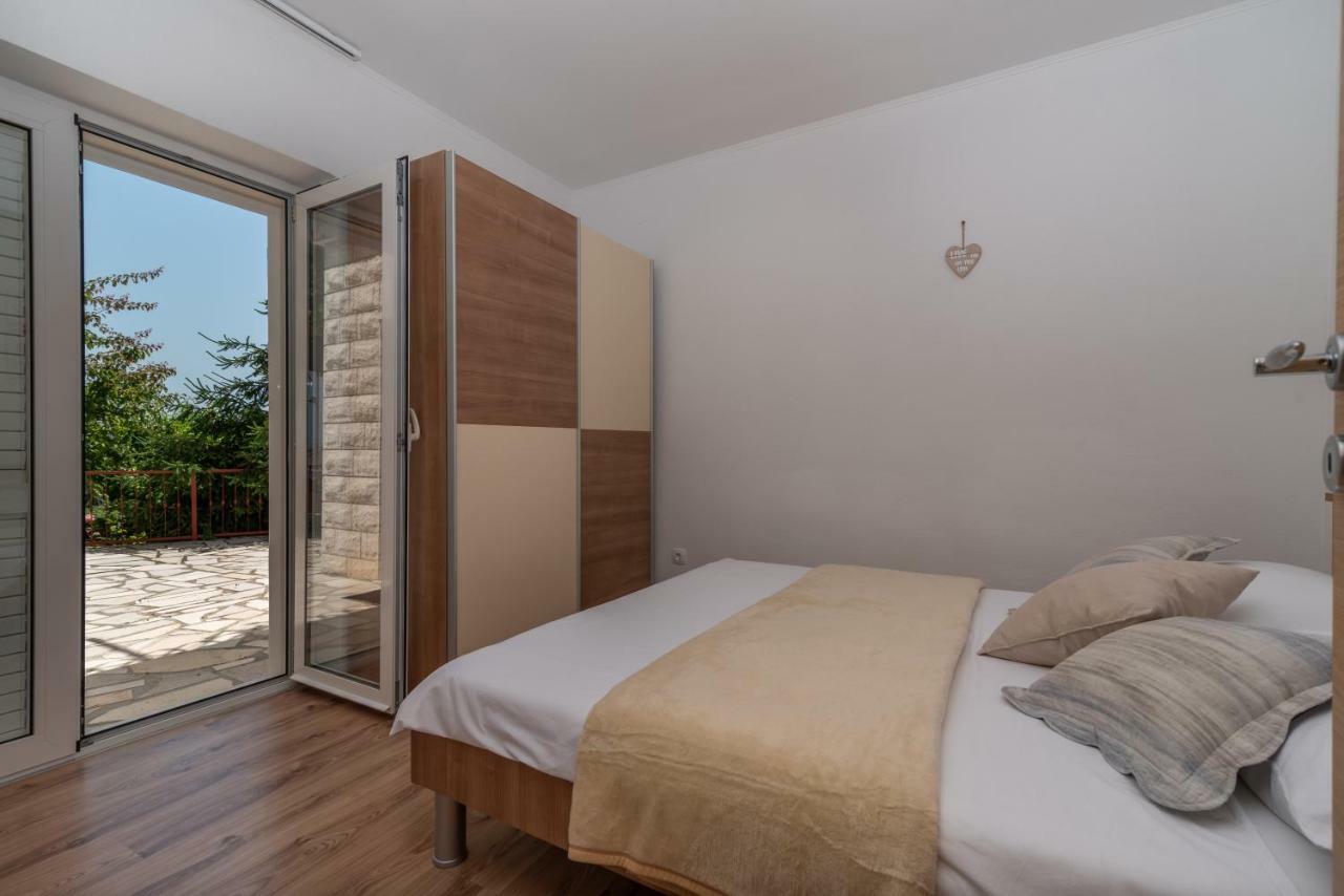 Apartment Nives トロギール エクステリア 写真